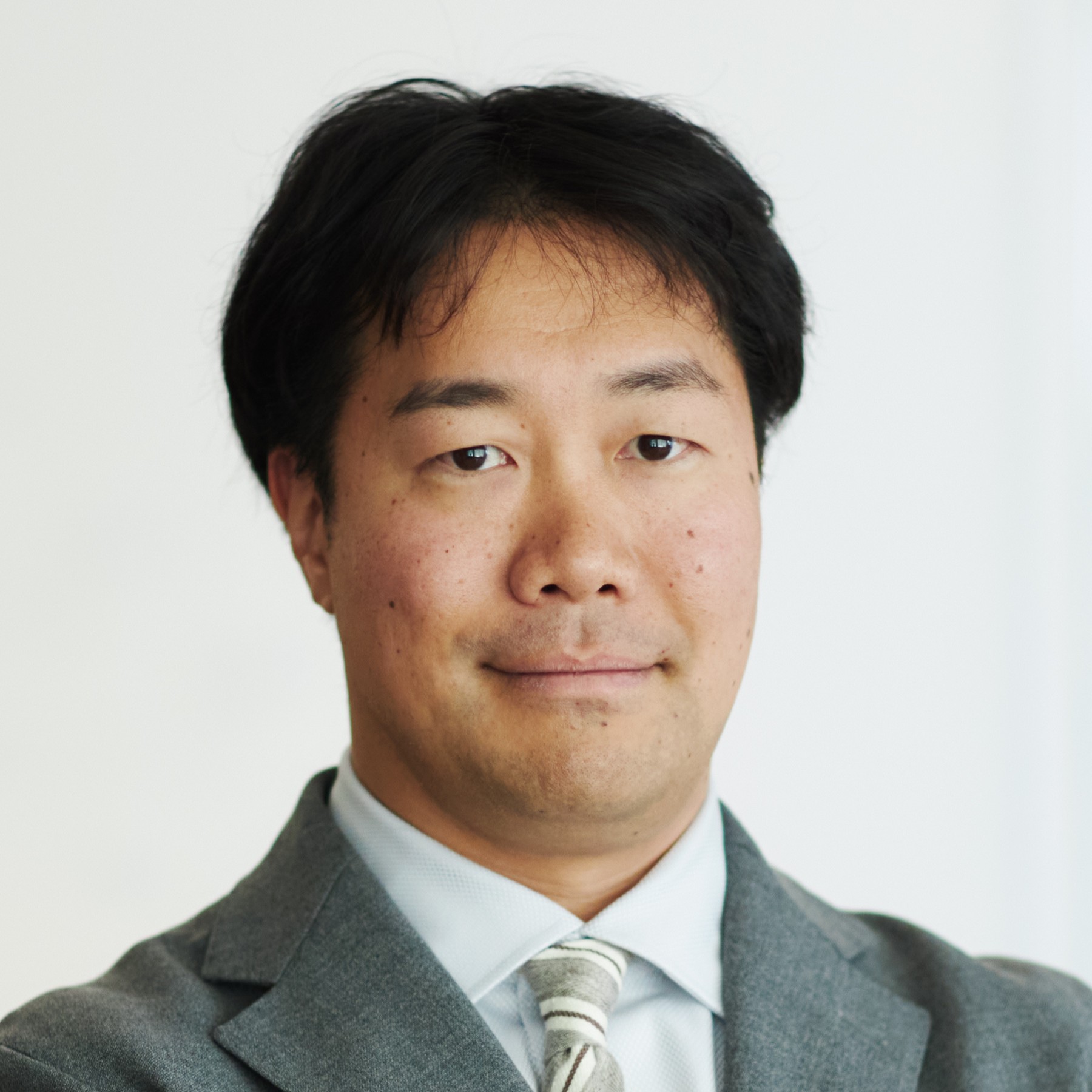 森下 馨 氏