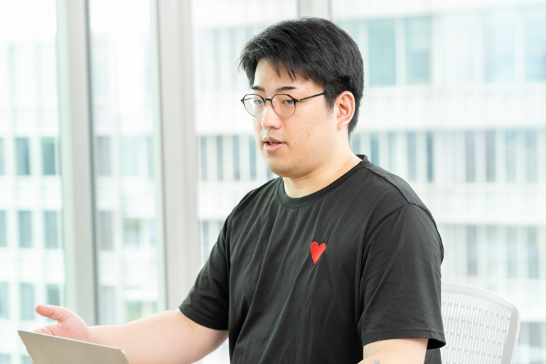 合同会社DMM.com様