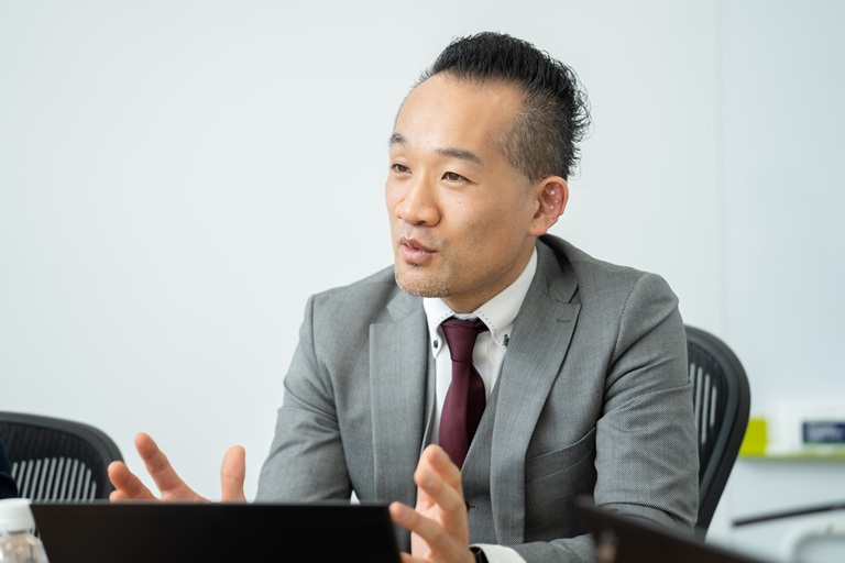 株式会社coly 様